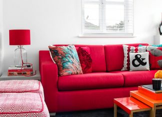 34 Fotos de Decoração de sala sofá vermelho e Combinações